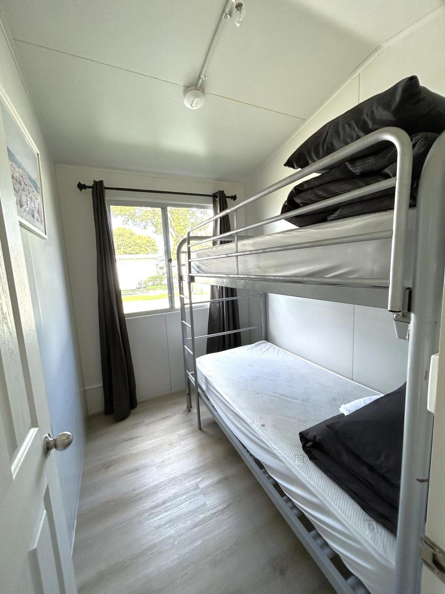 Mandurah Coastal Holiday Park Экстерьер фото